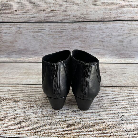 Vera Wang "redfree” black sandals, size 6 with stretchy ankle strap - Picture 3 of 7